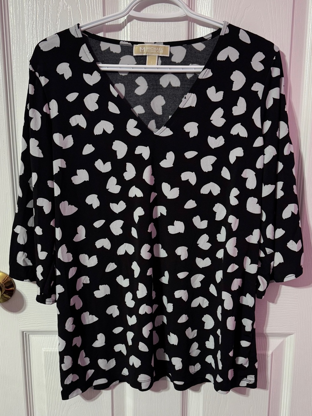 Michael Kors Black V-Neck Long Sleeve Heart Print Top